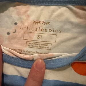 Little sleepies crab print